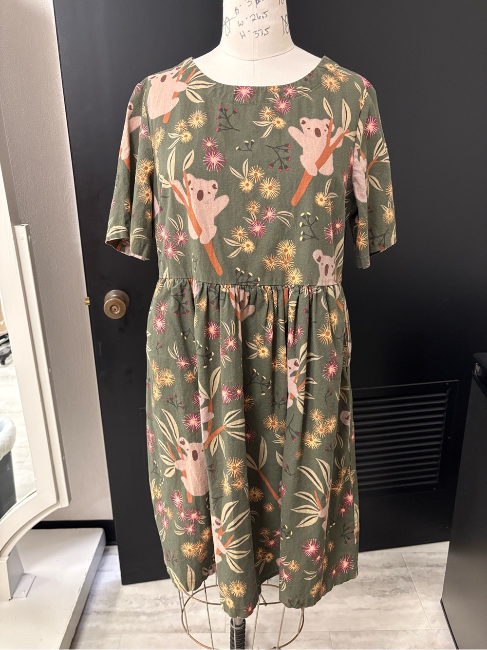 Koala dress - Princess Highway size 12
